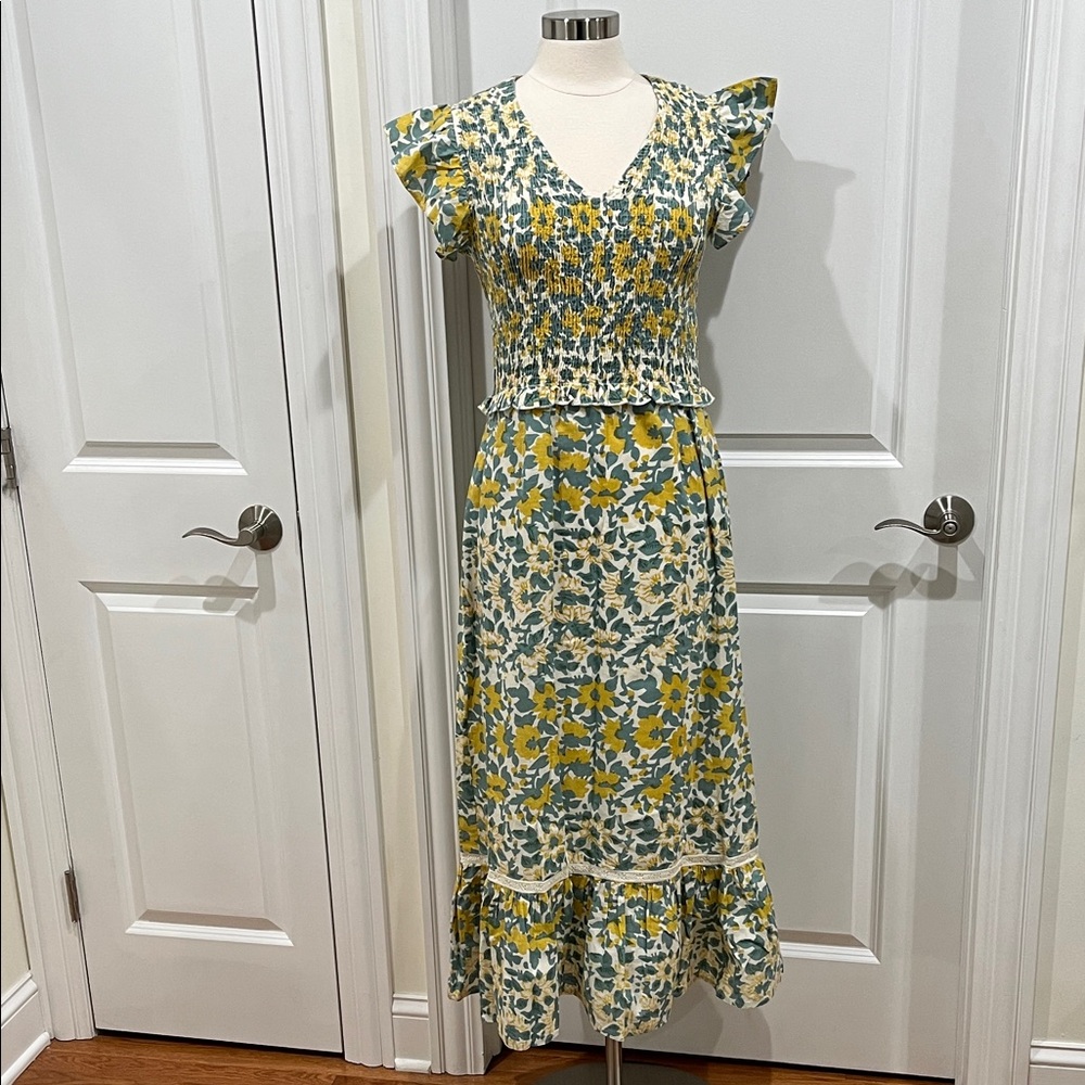 Chic Floral Midi Dress in Green and Yellow